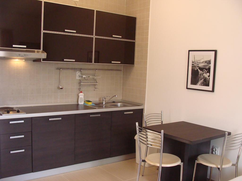 Alessandra Apartments Sveti Stefan Szoba fotó